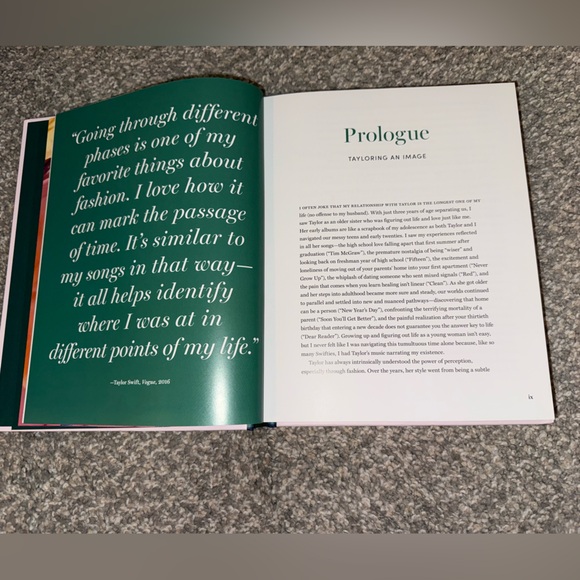 Taylor Swift Style: Fashion Through the Eras - Picture 12 of 15